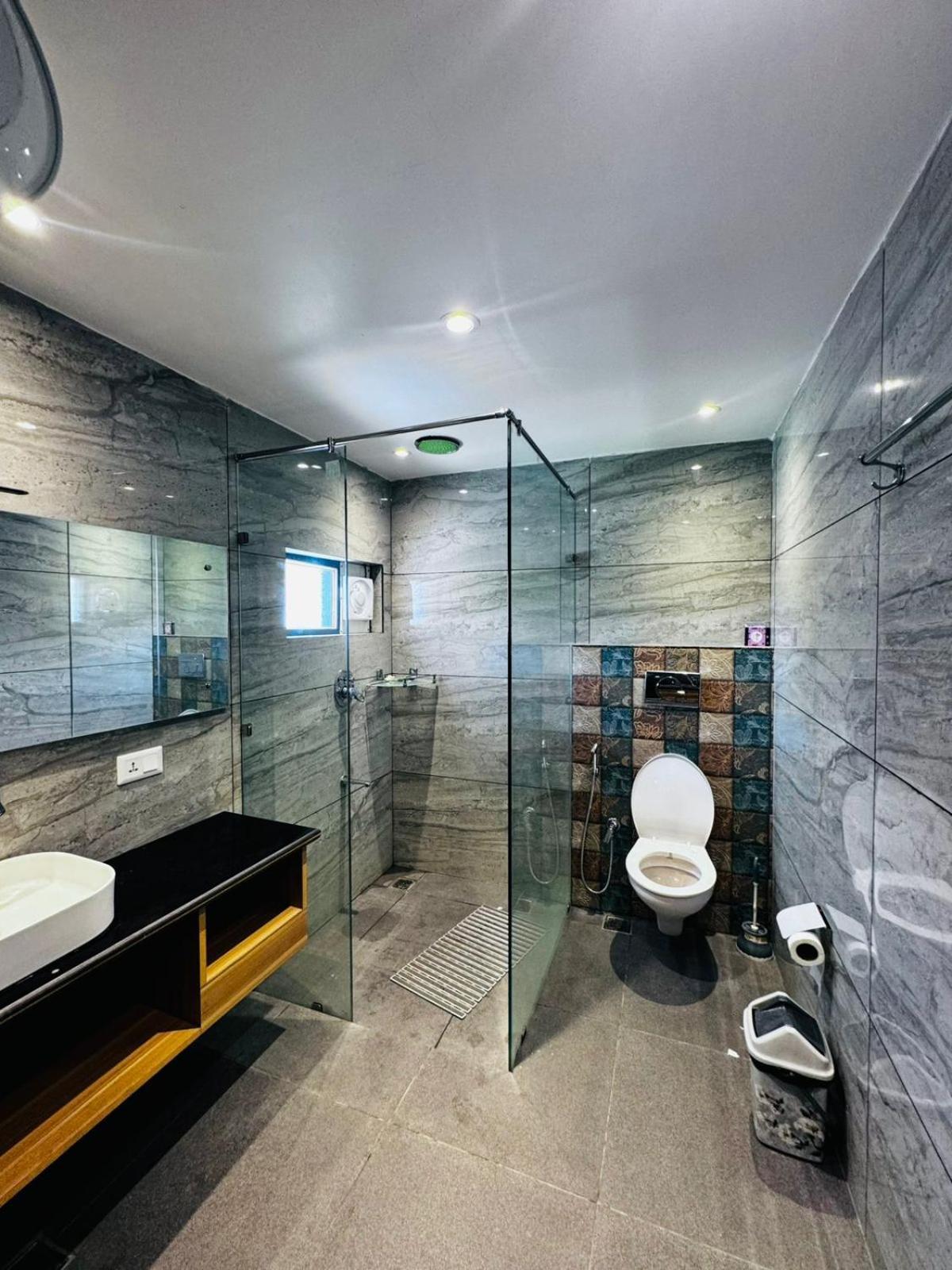 De Elaaf The Luxury Stay Srīnagar Exterior foto