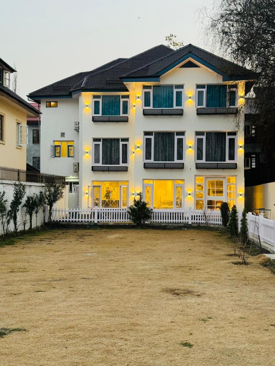 De Elaaf The Luxury Stay Srīnagar Exterior foto