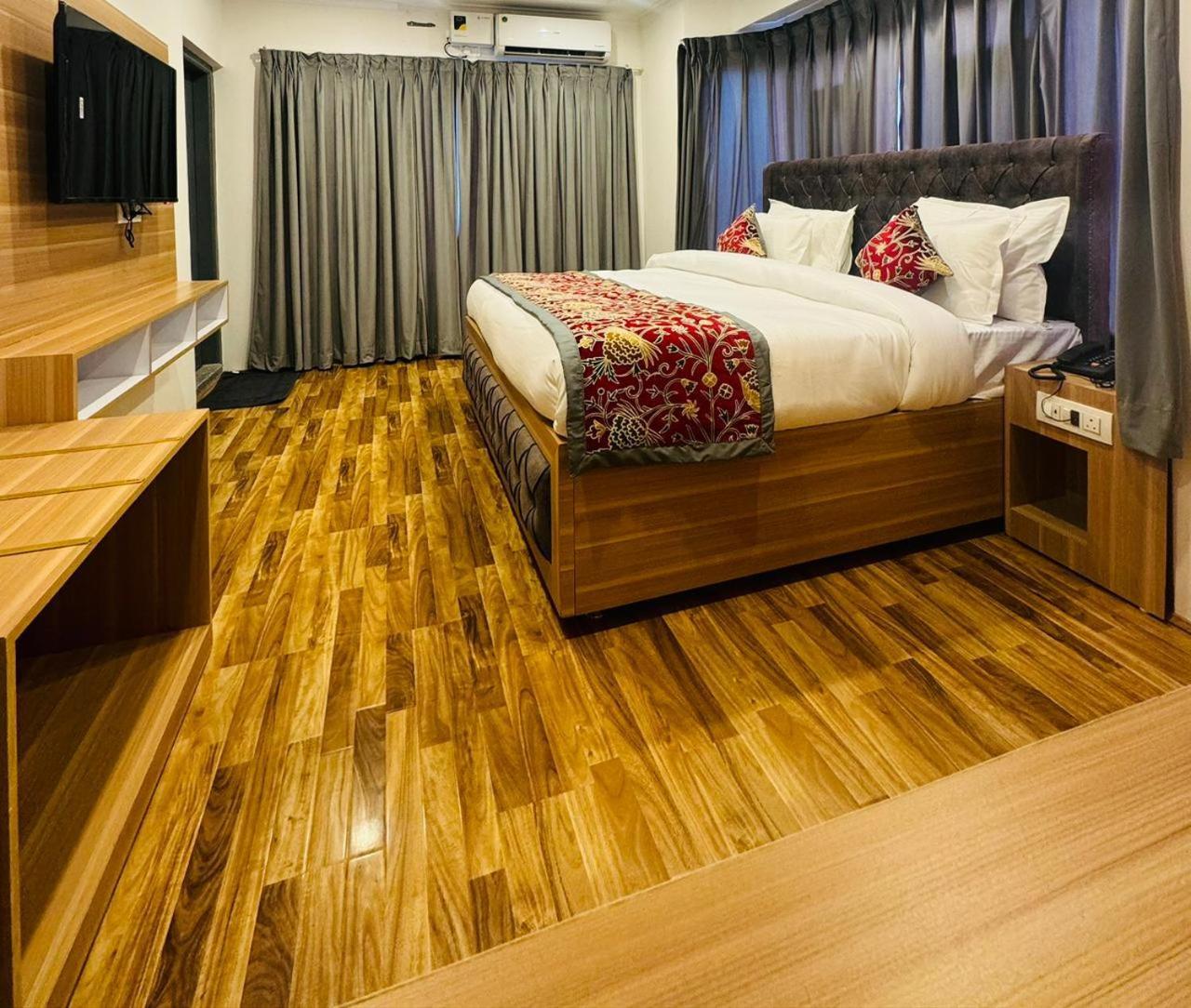 De Elaaf The Luxury Stay Srīnagar Exterior foto